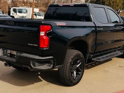 Used 2020 Chevrolet Silverado 1500 Custom Trail Boss w/ Custom Convenience Package image 2