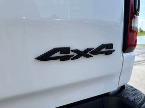 Used 2023 RAM 1500 Big Horn AWD/4WD image 5