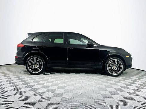 Used 2017 Porsche Cayenne Platinum Edition image 9