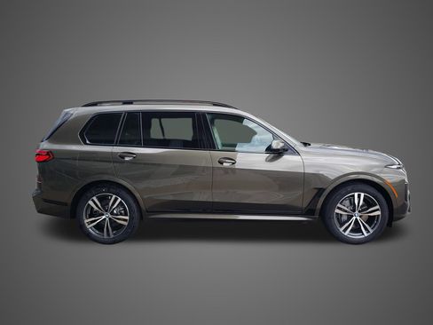 New 2027 BMW X7 xDrive40i AWD/4WD image 4