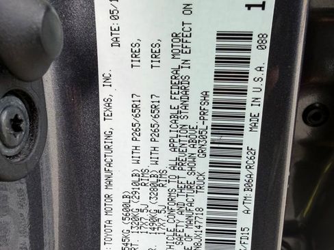 Used 2018 Toyota Tacoma TRD Sport AWD/4WD image 27
