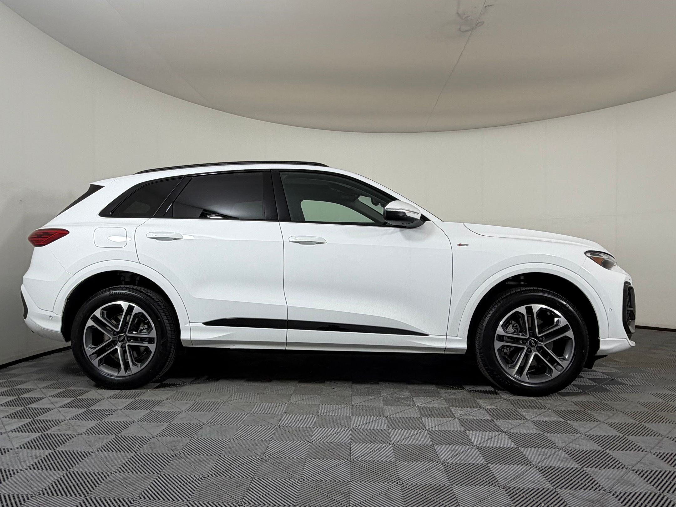 New 2026 Audi Q5 2.0T AWD/4WD image 8