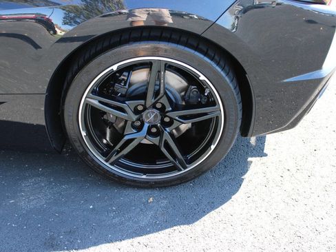 Used 2024 Chevrolet Corvette Stingray Preferred Cpe w/ Z51 Performance Package image 6