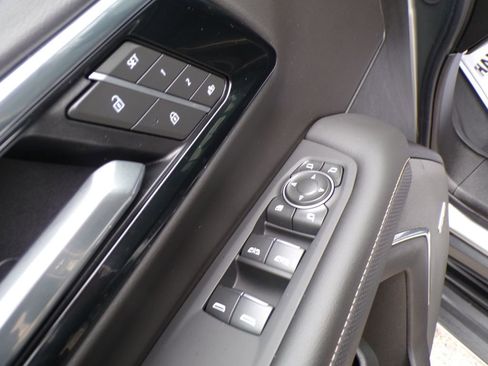 Used 2025 Chevrolet Tahoe Premier image 13