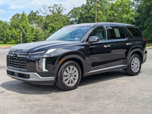 Used 2025 Hyundai Palisade SEL FWD image 2