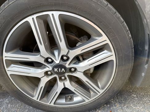 Used 2019 Kia Forte S FWD image 3