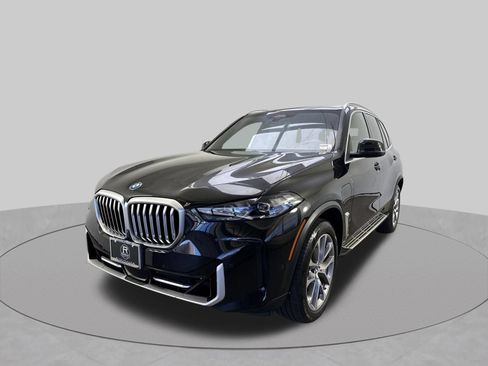 Used 2024 BMW X5 xDrive50e AWD/4WD image 25