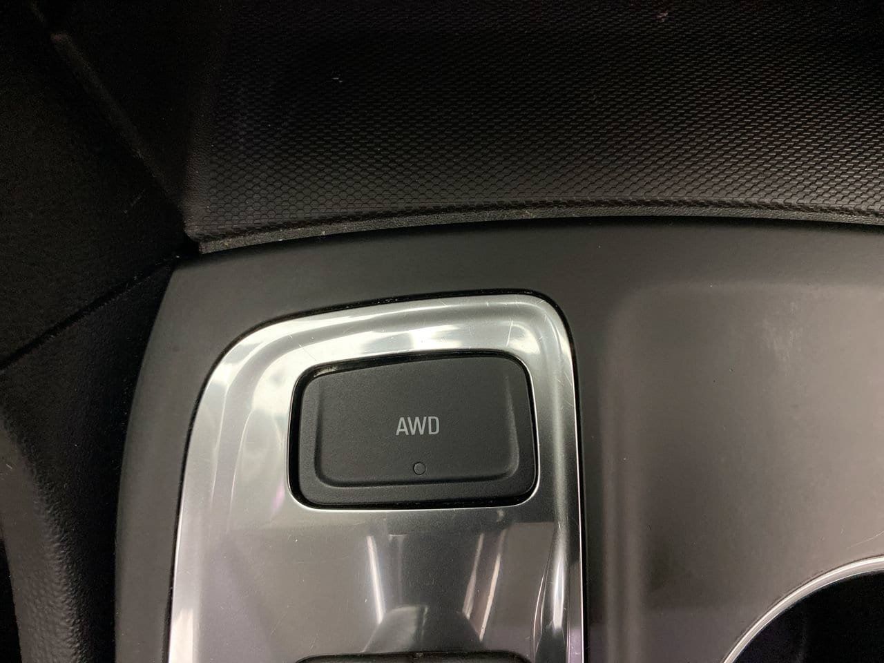 Used 2019 Chevrolet Equinox LS AWD/4WD image 20