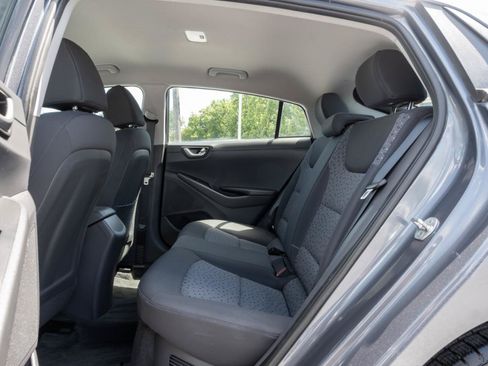 Used 2018 Hyundai Ioniq Blue FWD image 18