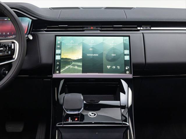 New 2027 Land Rover Range Rover Sport SE AWD/4WD image 30
