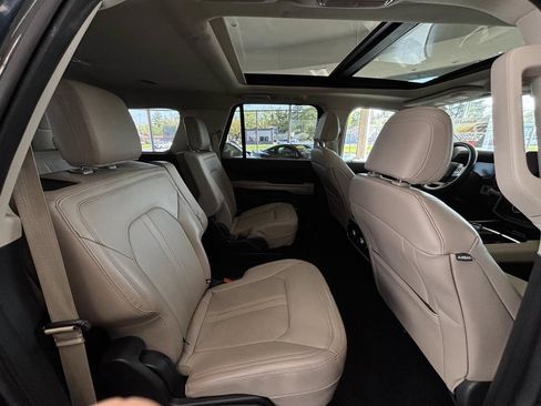 Used 2023 Ford Expedition Max Limited AWD/4WD image 36