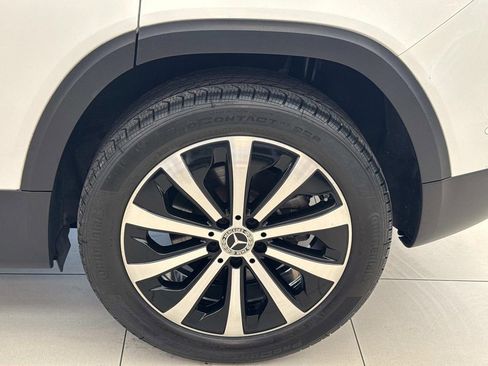 Used 2021 Mercedes-Benz GLB 250 image 4