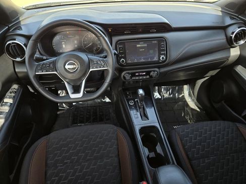Used 2022 Nissan Kicks SR FWD image 24
