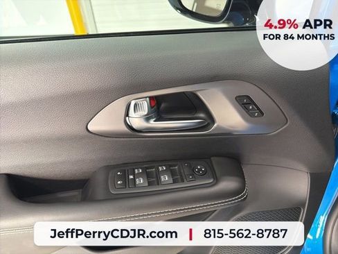 New 2026 Chrysler Pacifica Select w/ S Appearance Package AWD/4WD image 14