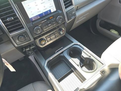Certified 2021 Ford F250 XLT w/ XLT Premium Package AWD/4WD image 20