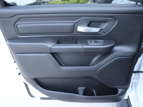 New 2026 RAM 1500 Express AWD/4WD image 15