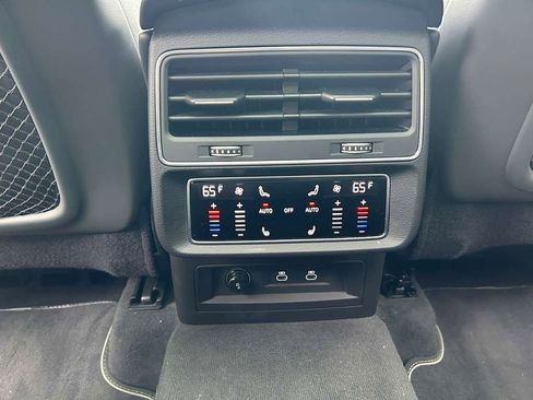 Used 2025 Audi Q7 2.0T Premium Plus w/ Premium Plus Package AWD/4WD image 18