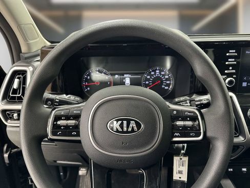 Used 2021 Kia Sorento LX FWD image 21