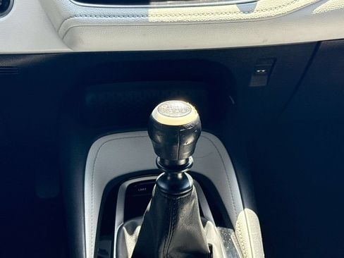 Used 2021 Toyota Corolla SE w/ Carpet Mat Package (TMS) FWD image 23