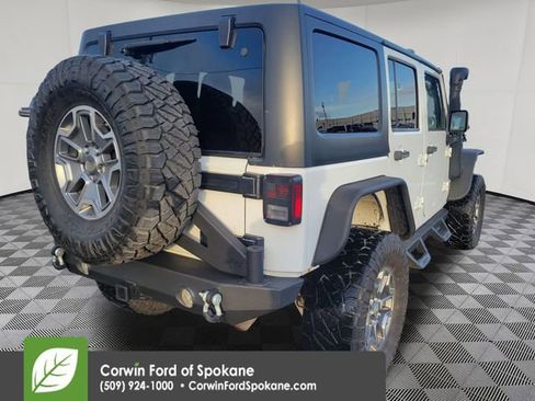 Used 2015 Jeep Wrangler Unlimited Rubicon w/ Connectivity Group image 21