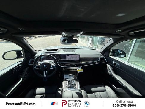 New 2026 BMW X7 M60i image 24