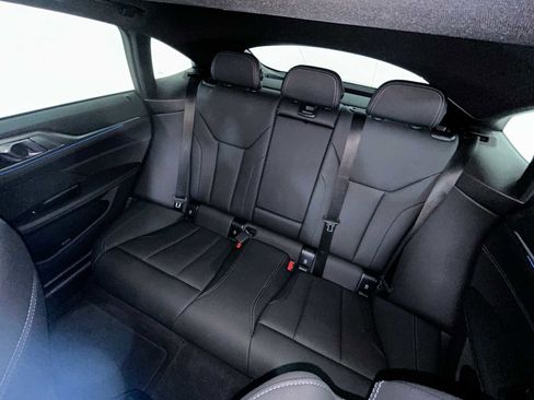 Used 2023 BMW i4 eDrive40 image 25