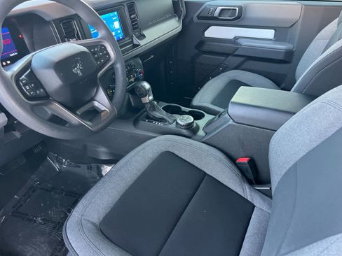 Used 2022 Ford Bronco 2-Door w/ Sasquatch Package image 11