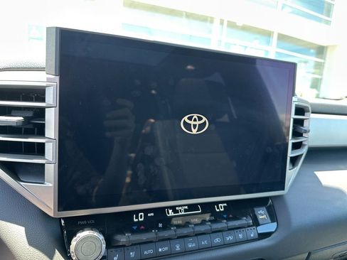 Used 2025 Toyota Sequoia Limited AWD/4WD image 11