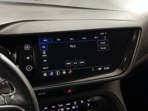 Used 2023 Buick Envision Essence image 16