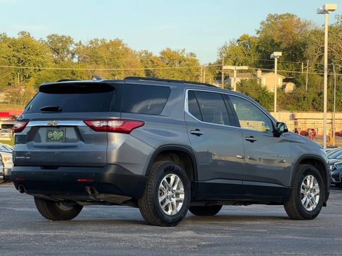 Used 2020 Chevrolet Traverse LT image 5