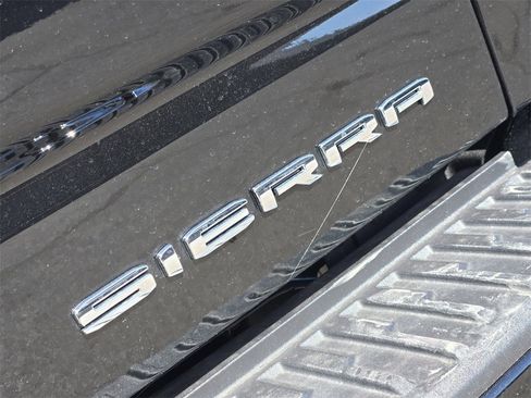 Used 2025 GMC Sierra 1500 Denali Ultimate image 12