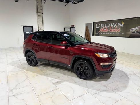 Used 2021 Jeep Compass Latitude w/ Sun and Sound Group FWD image 3