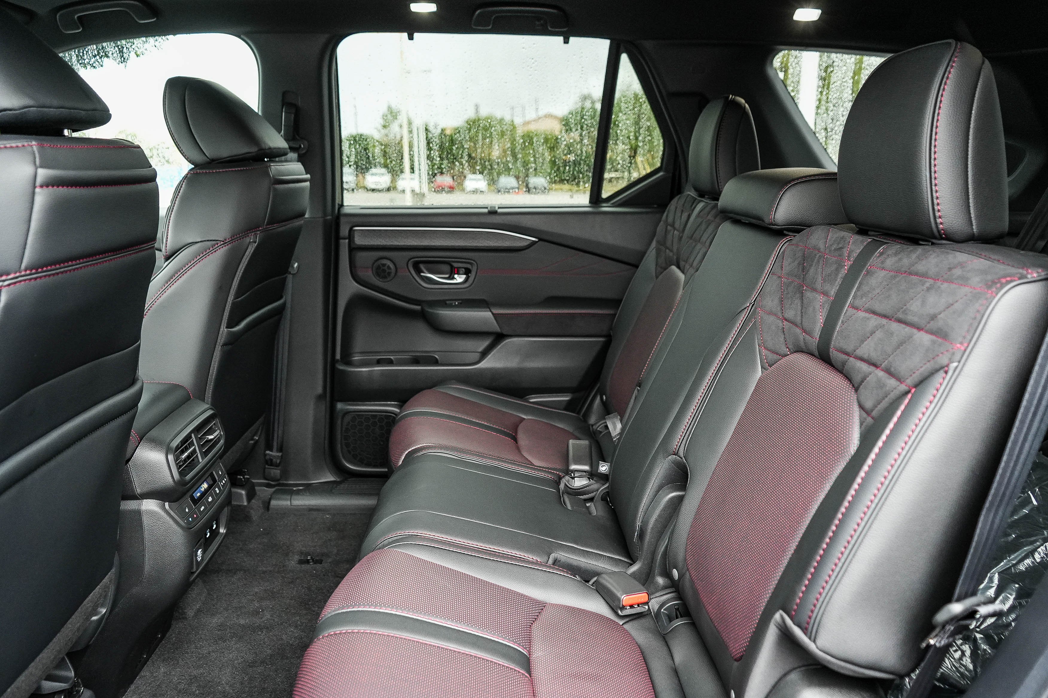 New 2026 Honda Pilot Black Edition image 21