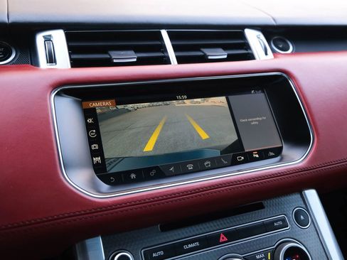 Used 2017 Land Rover Range Rover Sport SVR image 48