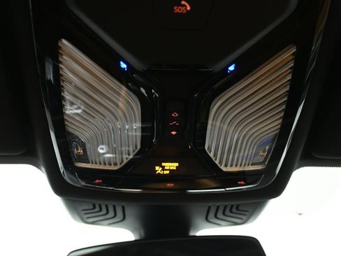 Certified 2022 BMW 540i xDrive w/ M Sport Package image 21