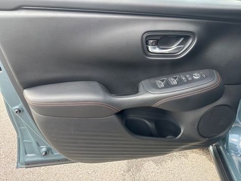 Certified 2025 Honda HR-V Sport image 9