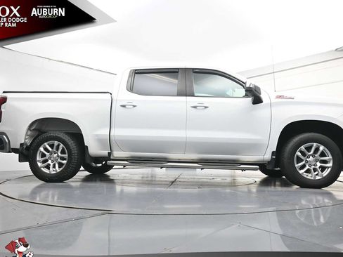 Used 2023 Chevrolet Silverado 1500 LT w/ Z71 Off-Road Package AWD/4WD image 27
