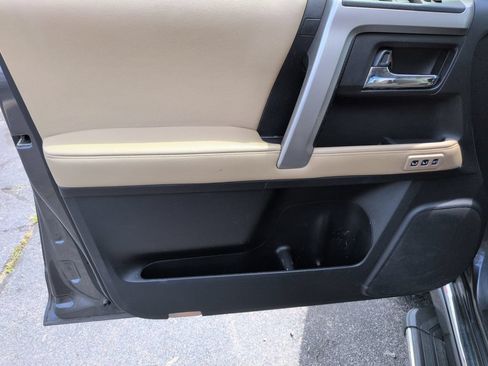 Used 2014 Toyota 4Runner Limited AWD/4WD image 11