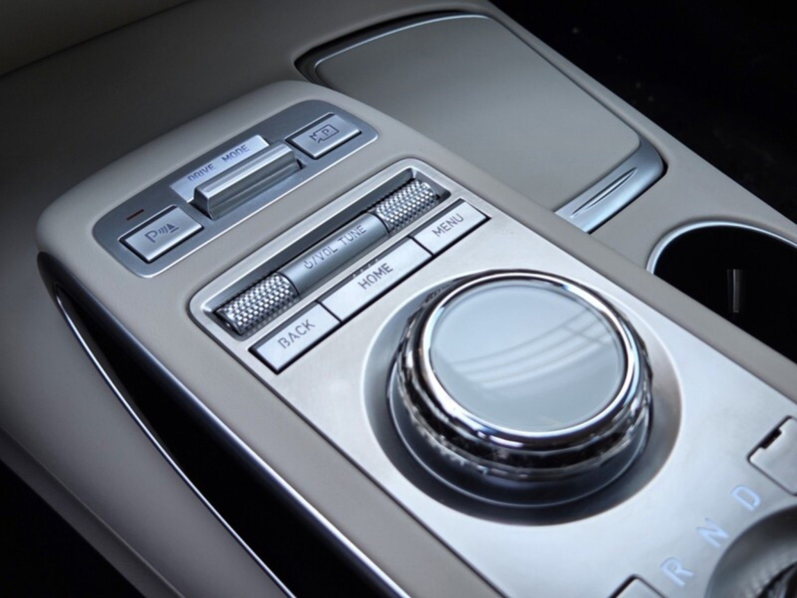 Used 2024 Genesis GV70 2.5T AWD/4WD image 31
