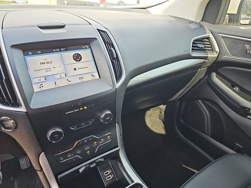 Certified 2019 Ford Edge SEL w/ Equipment Group 201A FWD image 22