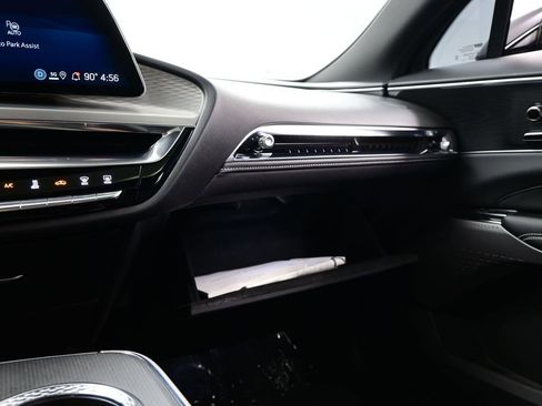 Used 2024 Cadillac Lyriq Luxury RWD image 23