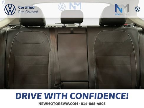 Certified 2024 Volkswagen Taos SE image 13