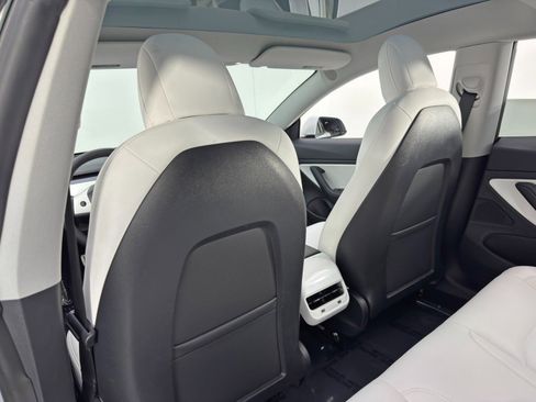 Used 2021 Tesla Model 3 Performance image 35