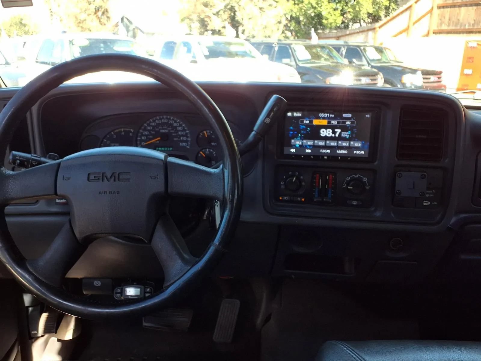 Used 2004 GMC Sierra 2500 SLE w/ Heavy-Duty Power Package RWD image 18