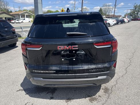Used 2026 GMC Terrain Elevation AWD/4WD image 4