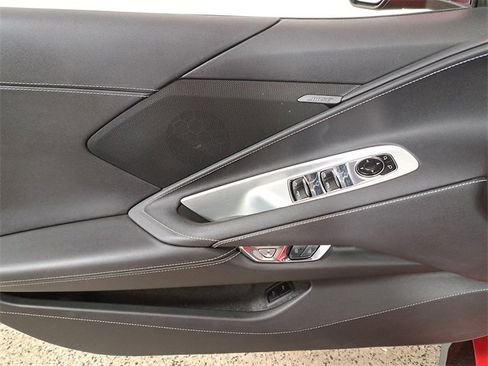 Used 2020 Chevrolet Corvette Stingray image 21