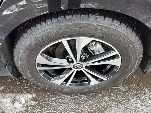 Used 2022 Nissan Sentra SV image 9