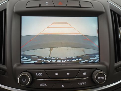 Used 2016 Buick Regal image 25