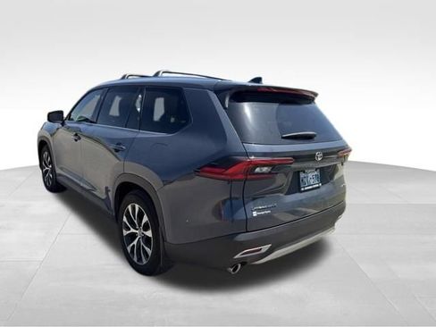Used 2025 Toyota Grand Highlander AWD Hybrid image 6