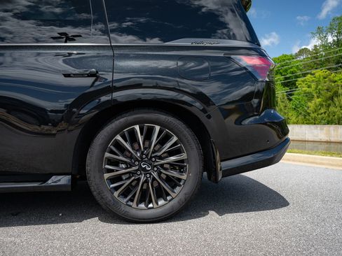 Used 2026 INFINITI QX80 Autograph w/ Premium Cargo Package AWD/4WD image 13